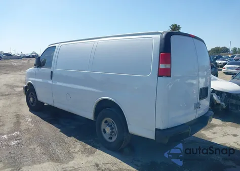 2005 Chevrolet Express G2500 из США, поврежденный, VIN 1GCGG25V351151622